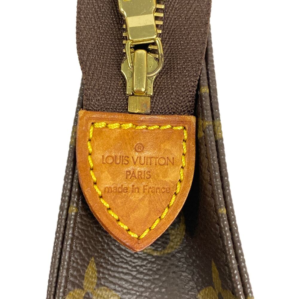 Louis Vuitton Poche Toilette 19 Monogram Pouch M47544 - Picture 5 of 8